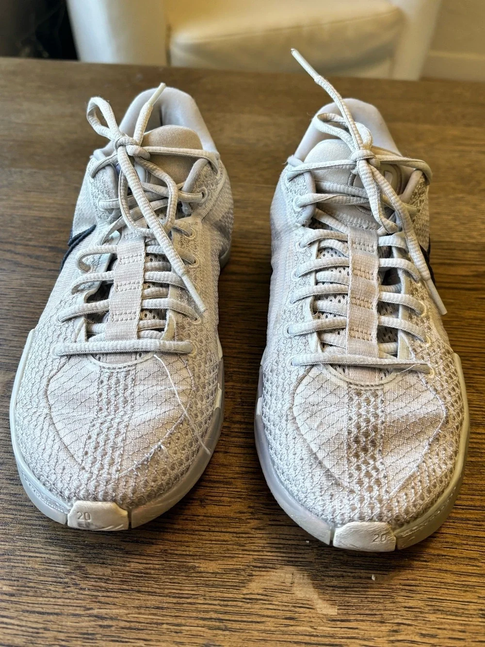 Nike React Hyperset 2 Volleyball Shoes Women’s 7 Beige Volleyball Court Sneakers